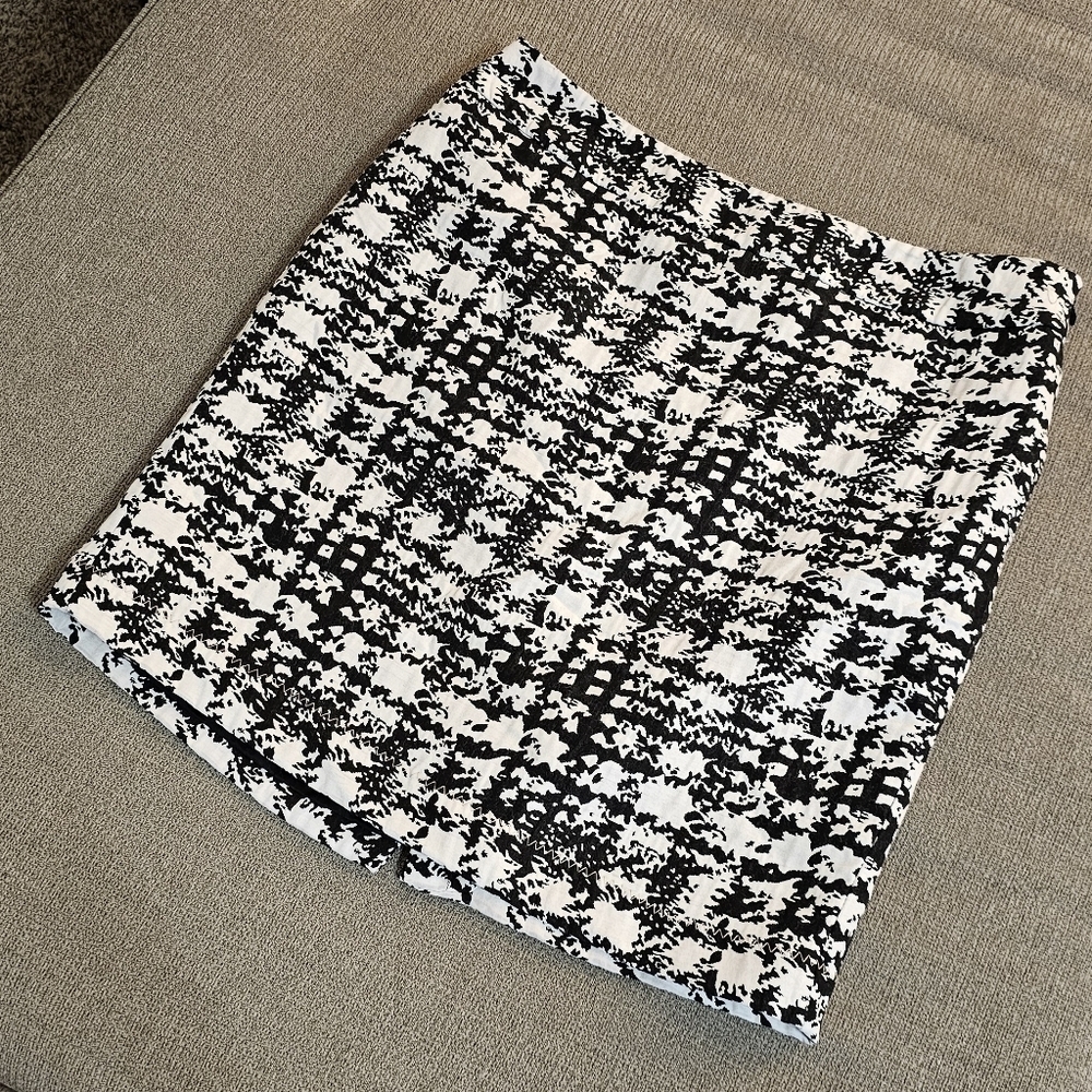 Ann Taylor Black and White Office Career Casual Lined Patterned Skirt 6 Petite - Picture 2 of 6